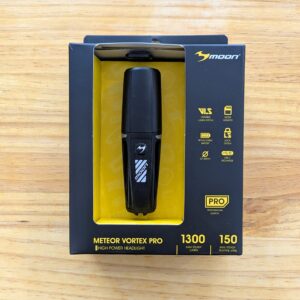 Luz Delantera Moon Meteor Vortex Pro 1300 lúmenes