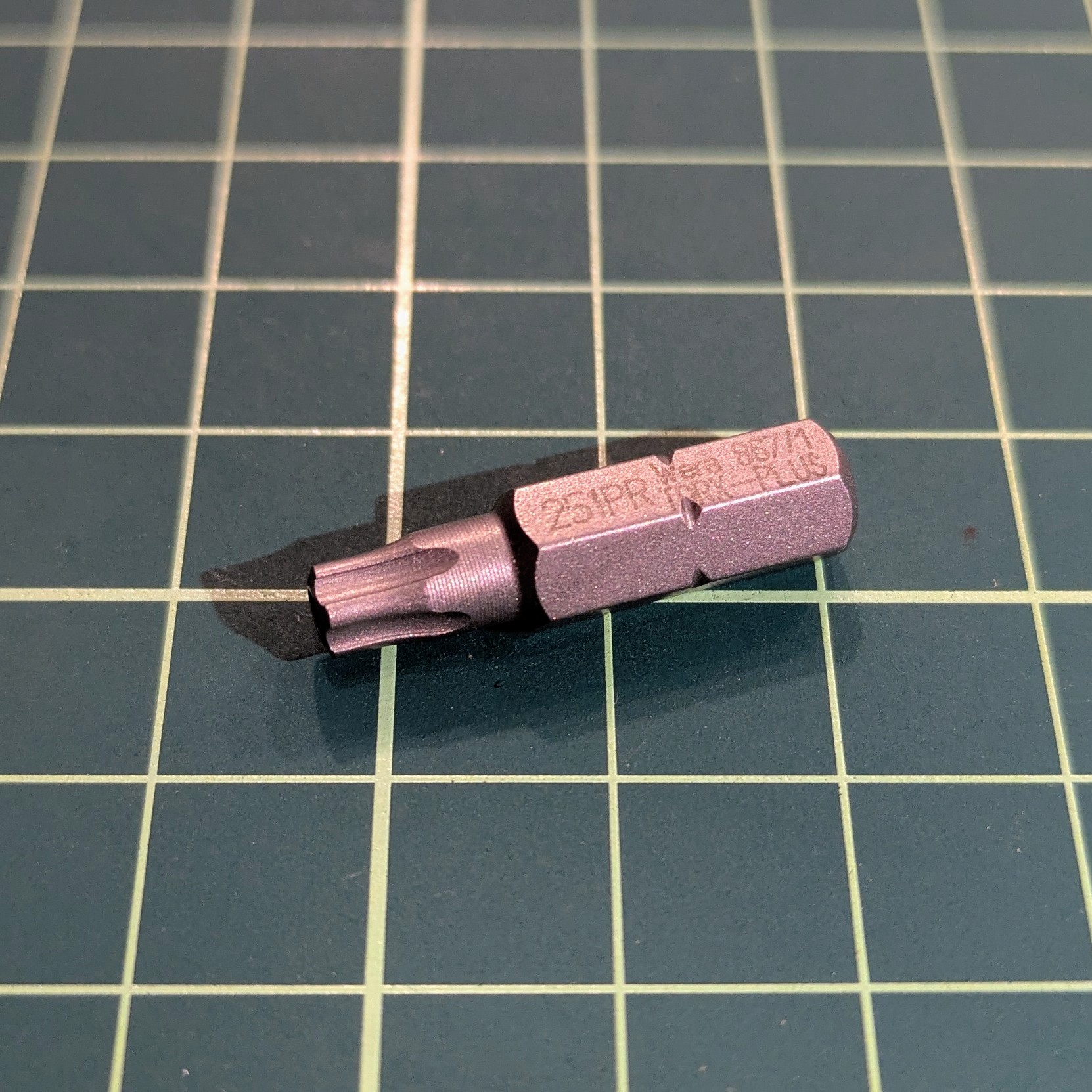 PXL_20251012_160747375.MP~2 (1) WERA – TORX PLUS® Security 25 IPR Bit 1/4" for Bosch Gen 4 retaining plates - Image 1